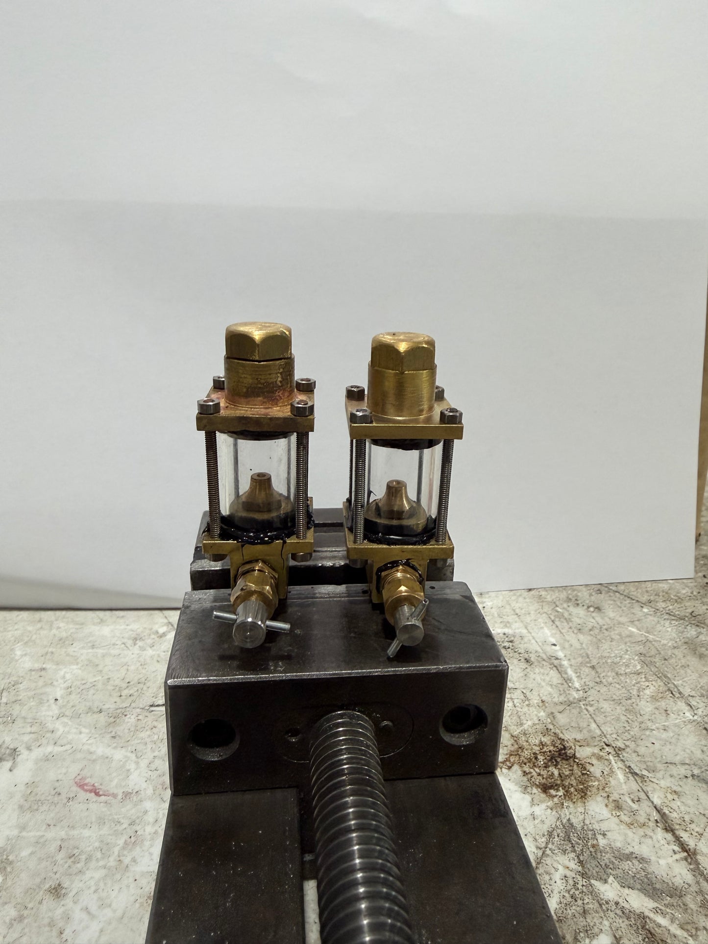 SIGHT FEED LUBRICATOR ( HYDROSTATIC ) SINGLE UNIT