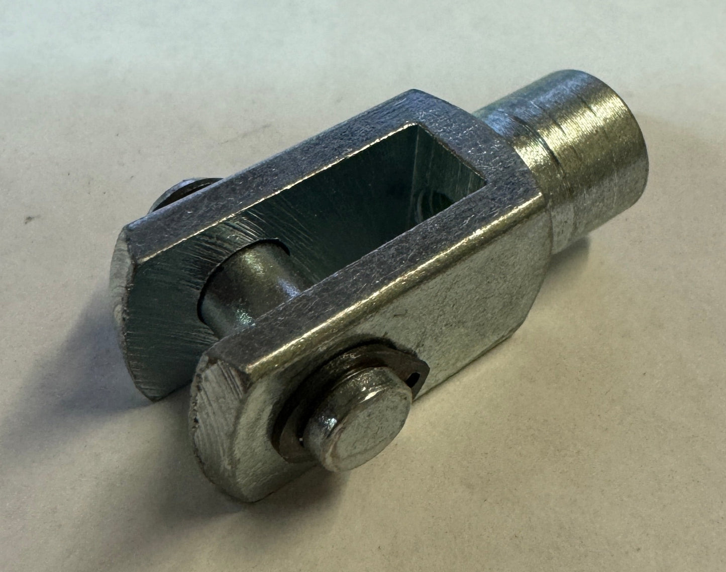 CLEVIS SHORT M5