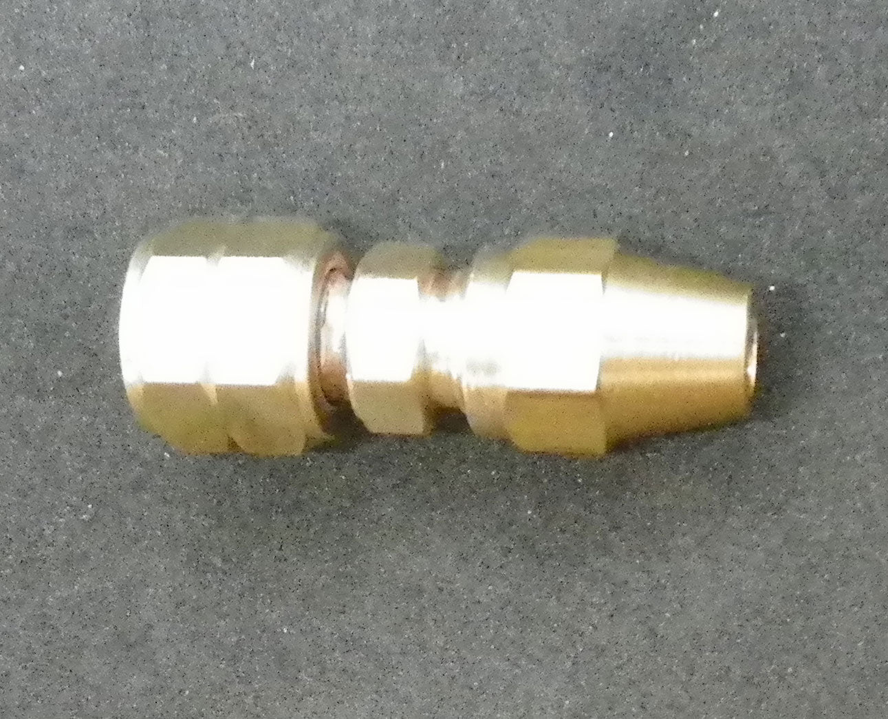 Special “B” Adapter for our manifolds. – DNC System Technologies